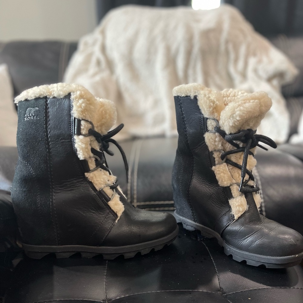 Sorel joan wedge boot. Shearling
